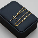 Cadena Grumet de 2,5 mm con colgante de cruz y Cristo bañado en oro de 18 k