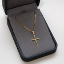 Cadena Grumet de 2,5 mm con colgante de cruz y Cristo bañado en oro de 18 k