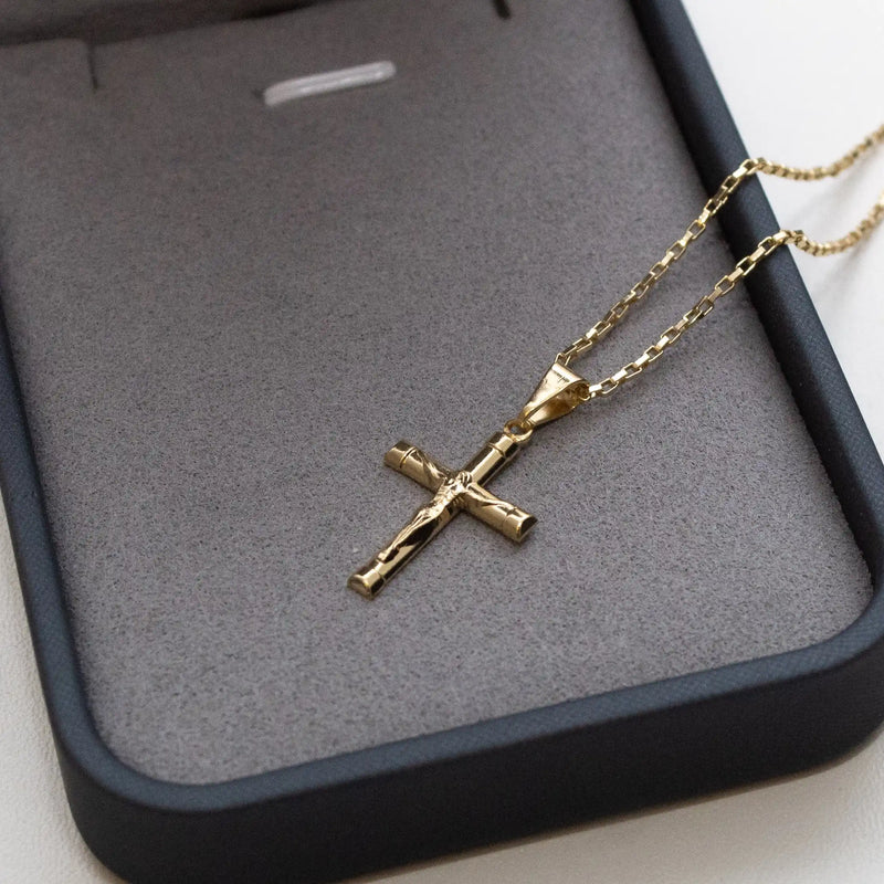 Corrente Tijolinho 1mm com pingente Cruz com Jesus Banhado a Ouro 18k