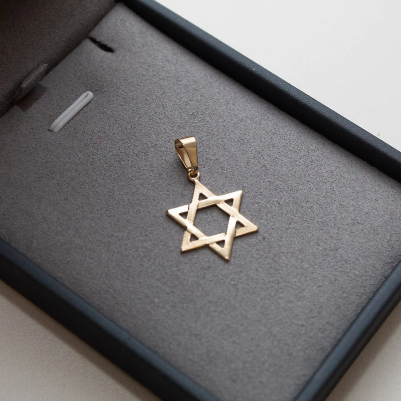 Pingente Estrela de David Banhado a Ouro 18k