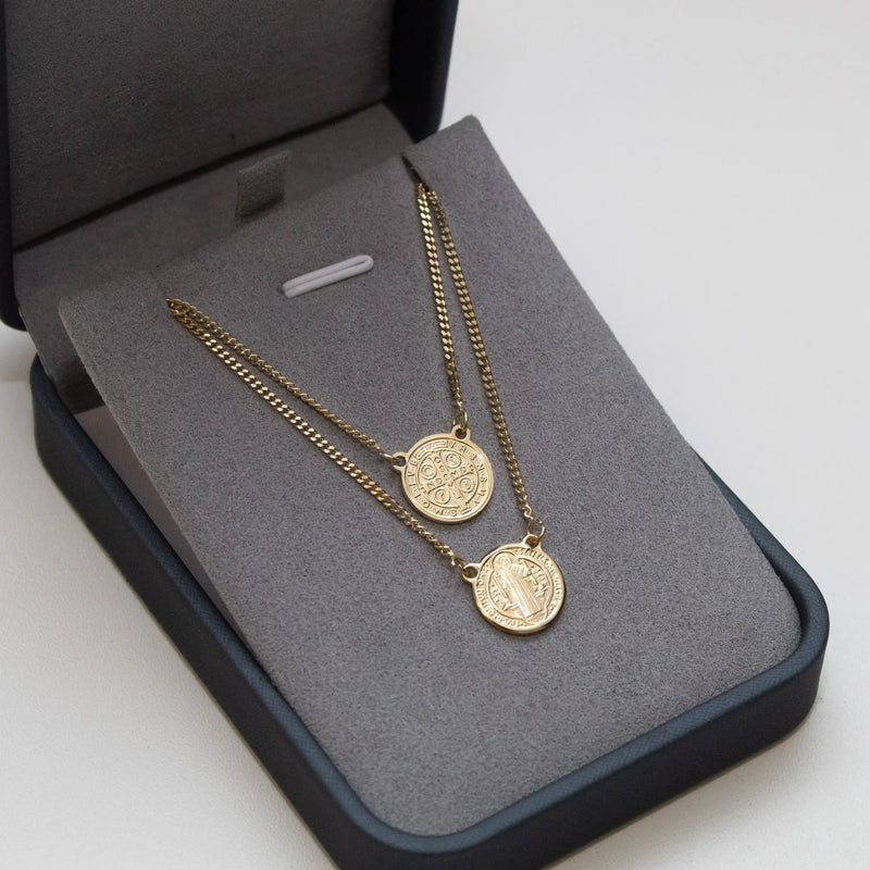 Escapulário São Bento Banhado a Ouro 18k