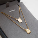 Escapulario de Jesús bañado en oro de 18 quilates