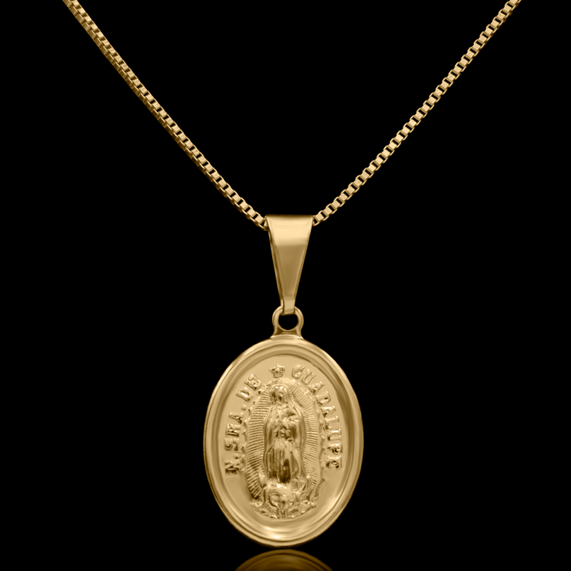 Cadena veneciana de 1 mm con colgante de Nuestra Señora de Guadalupe bañado en oro de 18k