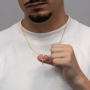 Cadena veneciana con colgante de cruz de Jesucristo bañada en oro de 18 quilates