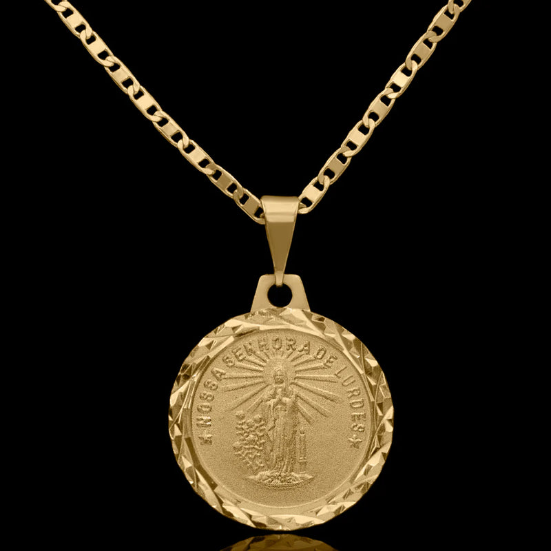 Cadena Piastrina de 2 mm con Colgante de Nuestra Señora de Lourdes Chapado en Oro de 18k