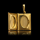 Colgante con marco de fotos chapado en oro de 18 quilates