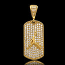 Colgante Jordan con tachuelas bañado en oro de 18 quilates