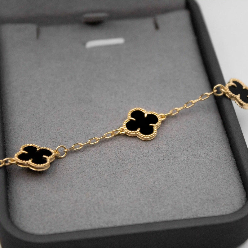 PULSEIRA 5 TREVOS BLACK BANHADO A OURO 18K